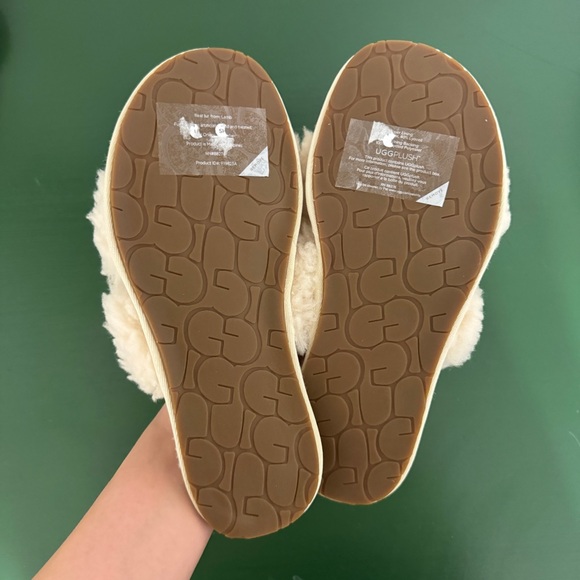 UGG NWT Maxi Curly Genuine Shearling Scuffetta Slipper Sandals 6 Creamy Natural - Picture 7 of 9